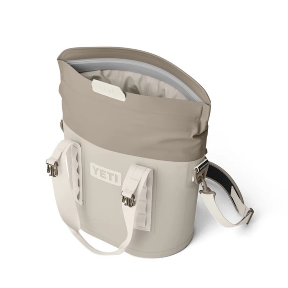 Yeti Handbags - YETI Hopper M15 NWT